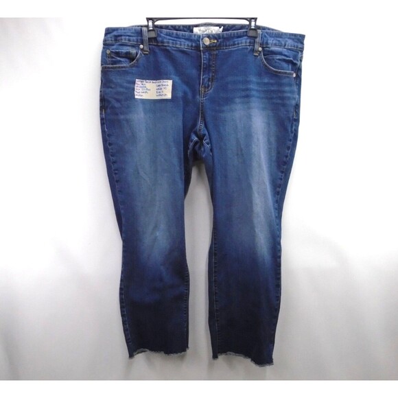 Torrid Womans Boyfriend Raw Hem Jeans Sz 22R 22 Blue Stretch Pockets Denim - Picture 1 of 9